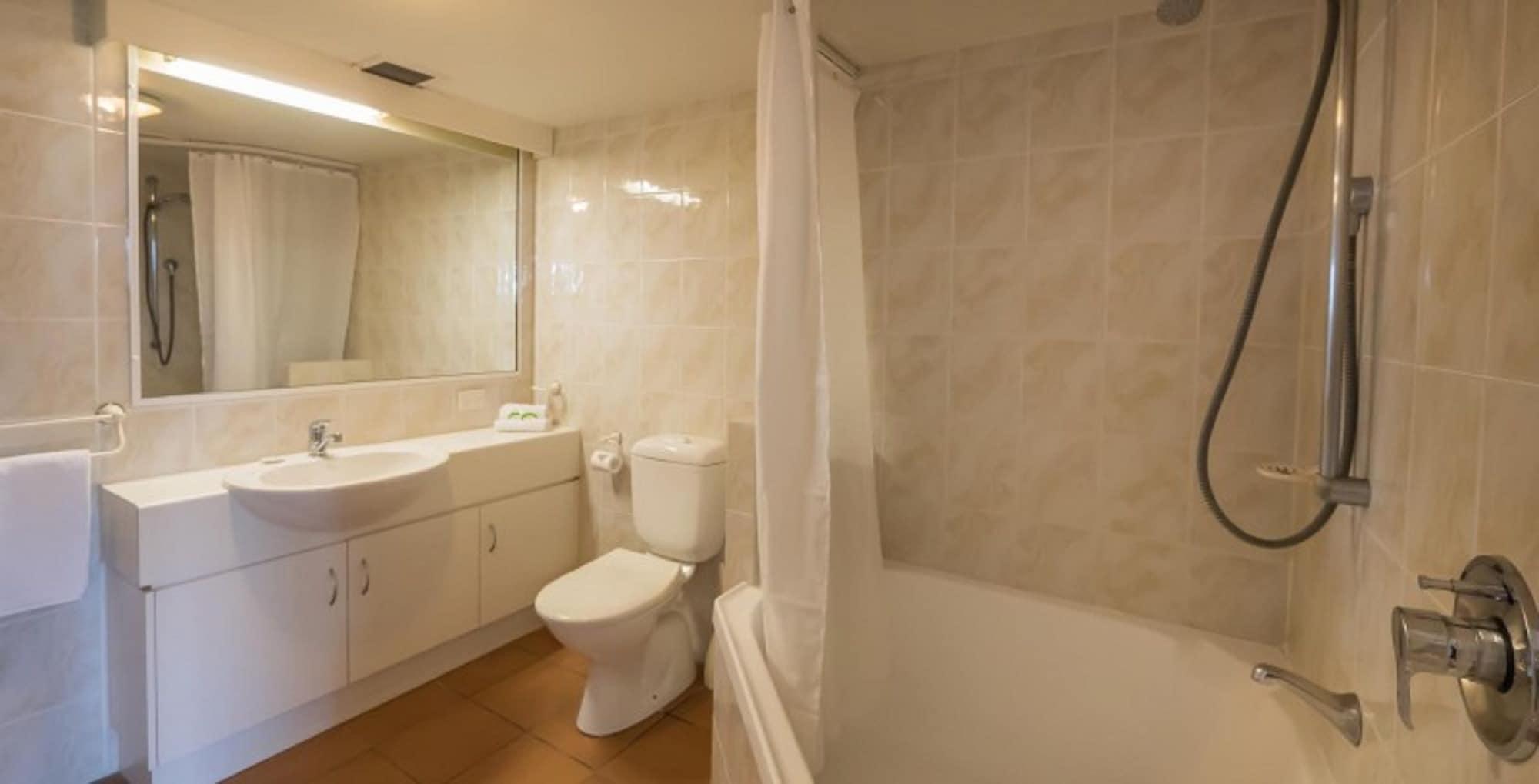 Tropic Towers Apartments Cairns Dış mekan fotoğraf