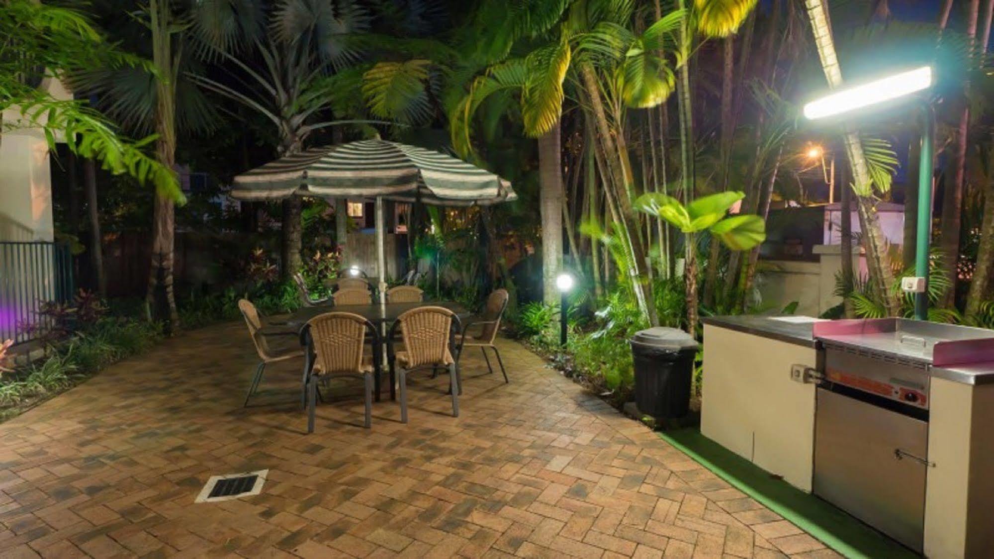 Tropic Towers Apartments Cairns Dış mekan fotoğraf